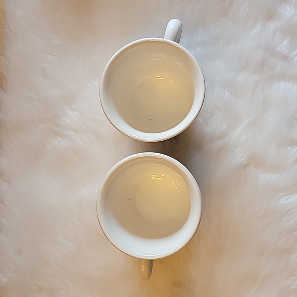 Vintage raspberry tea cups. Set of 2 - Picture 3 of 4